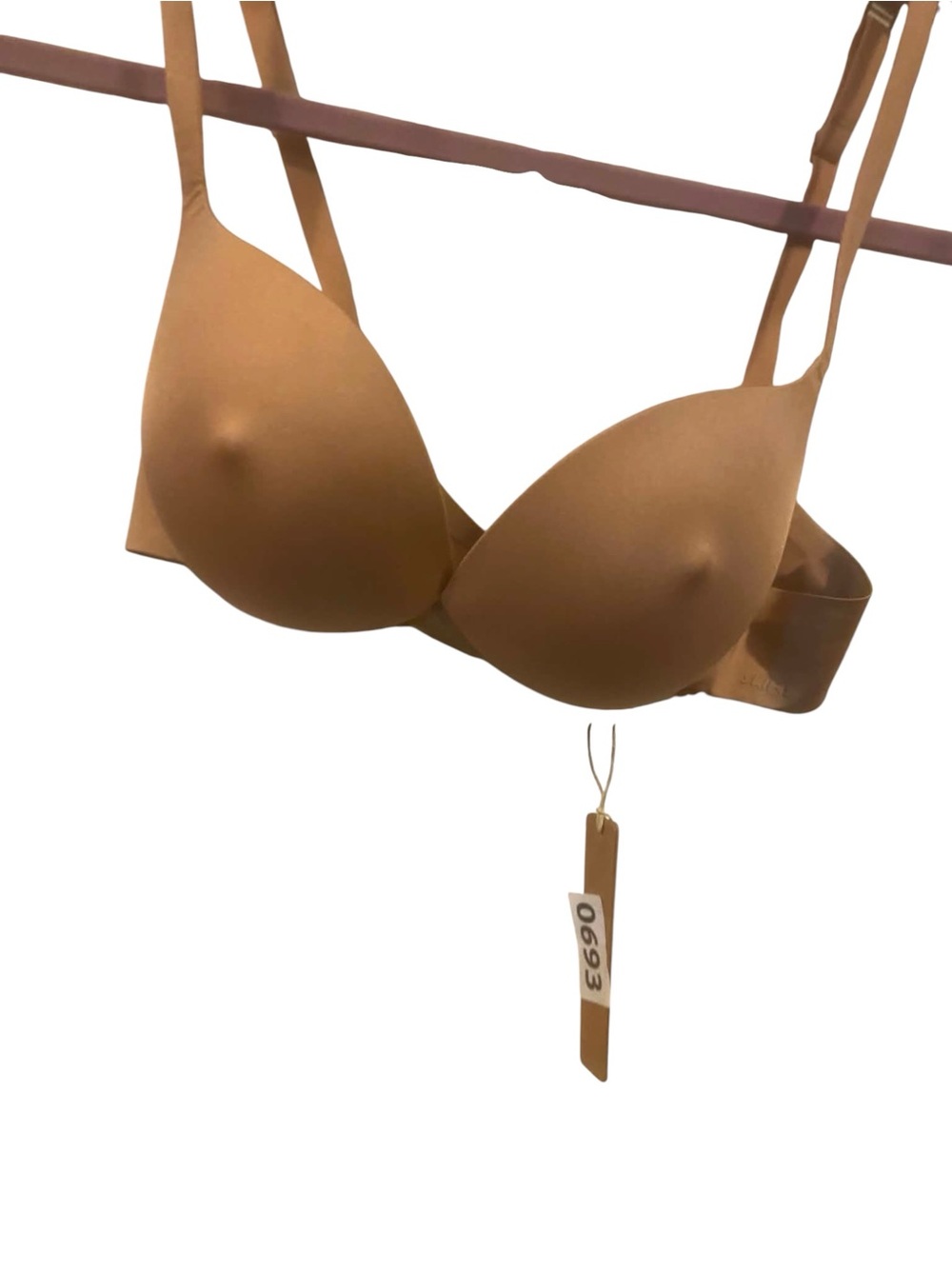 NWT Skims Ultimate Nipple Wireless Push Up Bra CLAY Size 34A